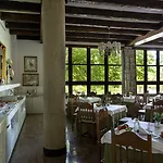 Hotel De 4*