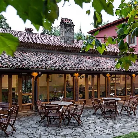 De Готель 4*